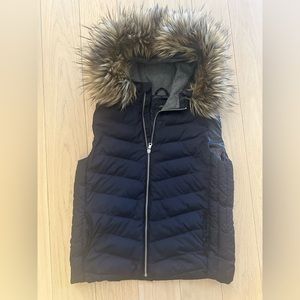 Gap Puffer Vest Detachable Faux Fur Lining